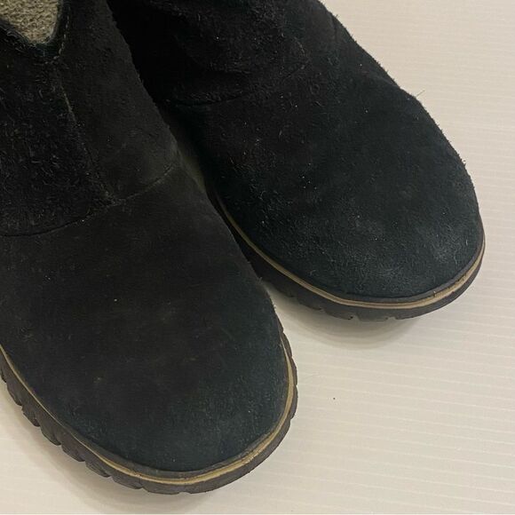 Sorel black suede leather Cozy Short ankle booties flat snow pull on round toe 9 - Picture 4 of 12